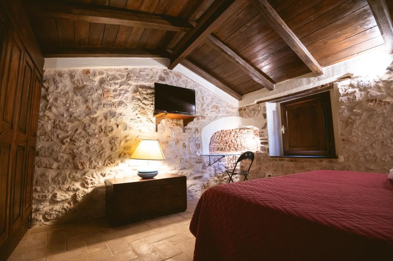 Nena Al Borgo Castello Bed and Breakfast Pico Eksteriør billede