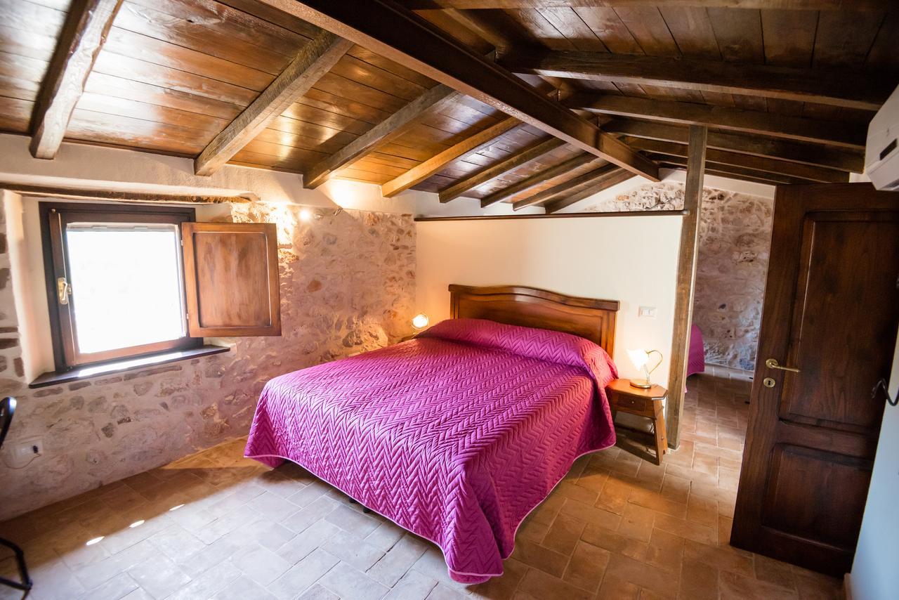 Nena Al Borgo Castello Bed and Breakfast Pico Eksteriør billede