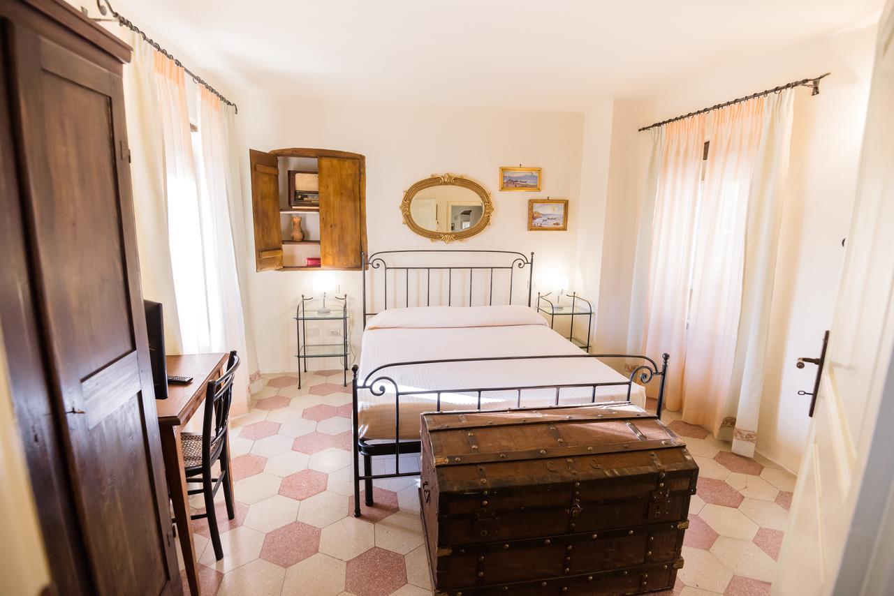 Nena Al Borgo Castello Bed and Breakfast Pico Eksteriør billede