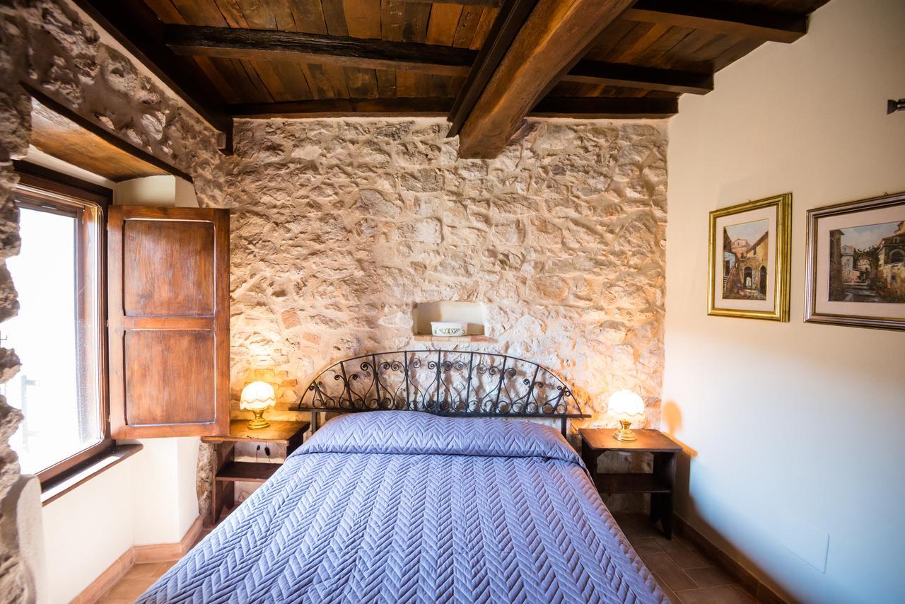 Nena Al Borgo Castello Bed and Breakfast Pico Eksteriør billede