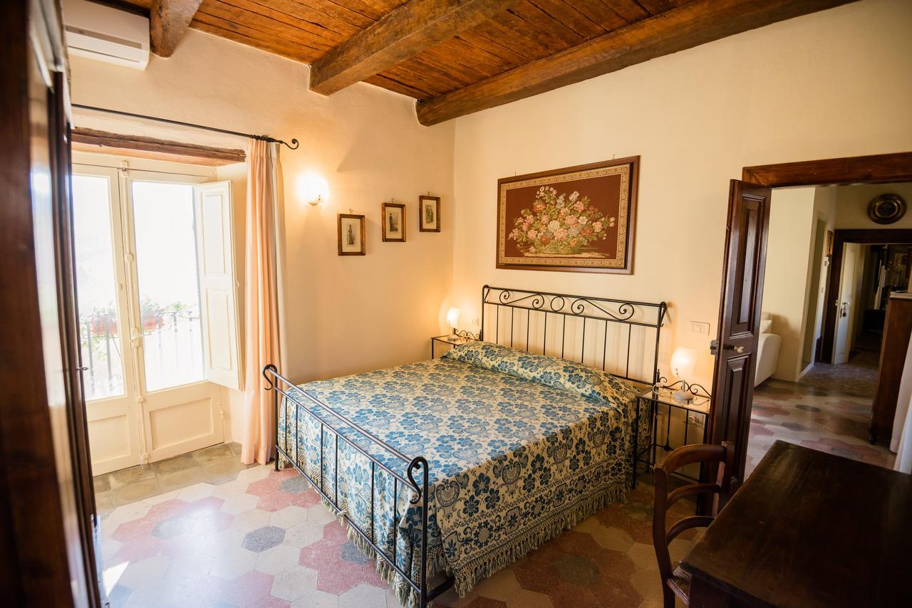 Nena Al Borgo Castello Bed and Breakfast Pico Eksteriør billede