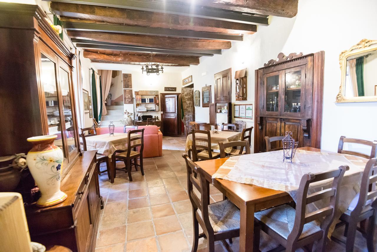 Nena Al Borgo Castello Bed and Breakfast Pico Eksteriør billede