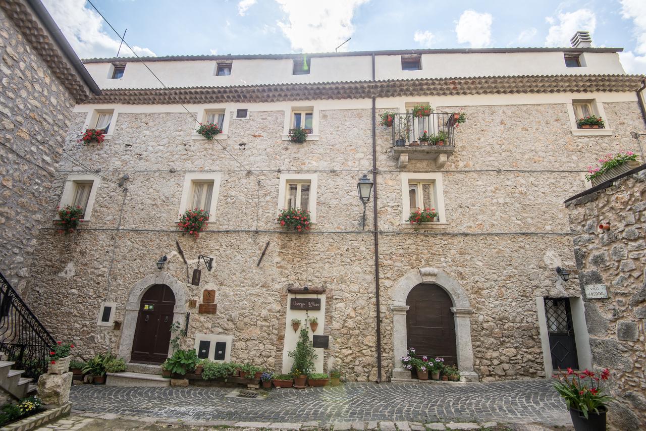 Nena Al Borgo Castello Bed and Breakfast Pico Eksteriør billede